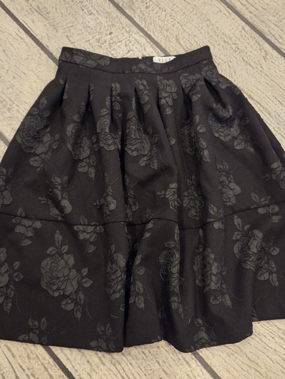 Vintage Elle Black Floral Skirt Size 4 - Picture 6 of 6